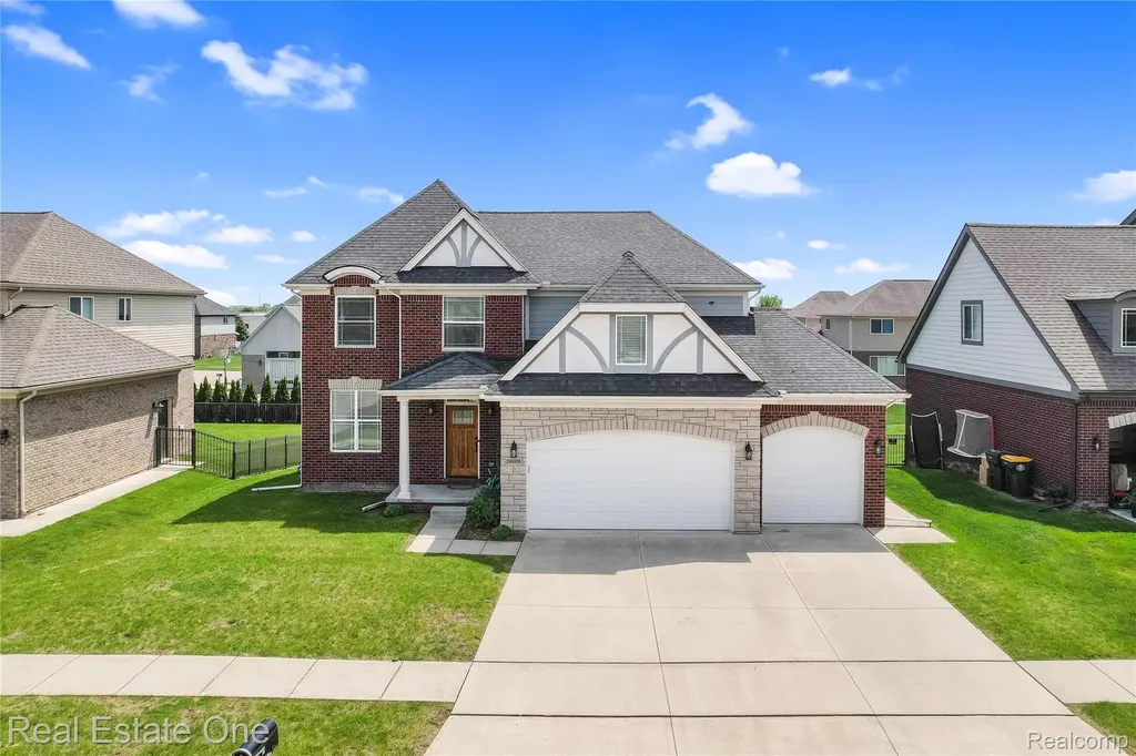 26608 Fountain View Boulevard Chesterfield Township MI 48051