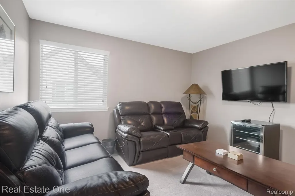 26608 Fountain View Boulevard Chesterfield Township MI 48051