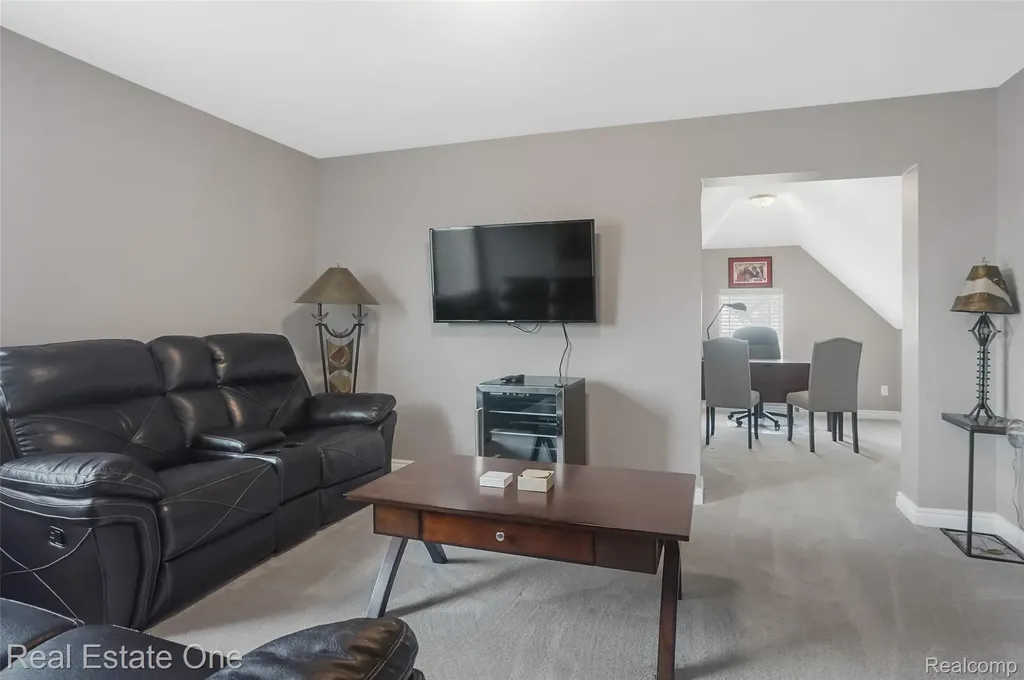 26608 Fountain View Boulevard Chesterfield Township MI 48051