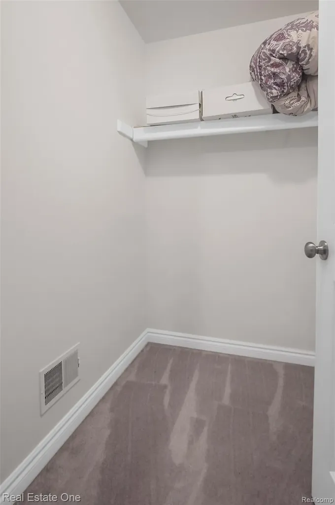 26608 Fountain View Boulevard Chesterfield Township MI 48051