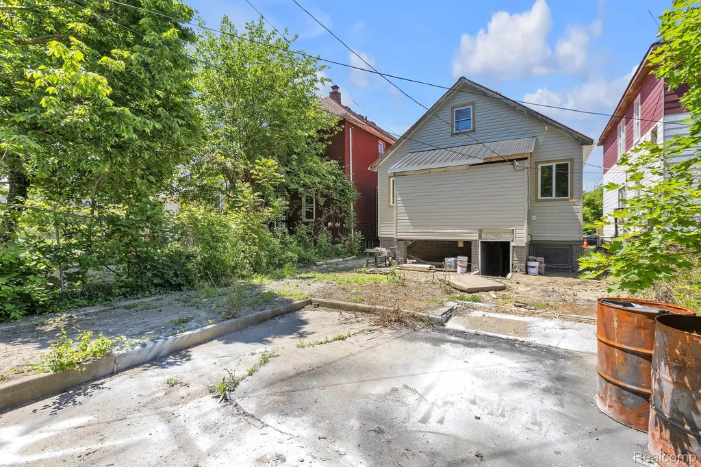 4050 Lillibridge Street Detroit City MI 48214