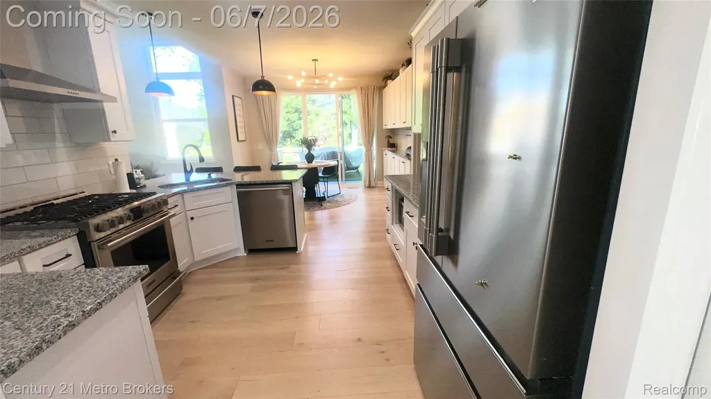 16437 Sleepy Hollow Drive Fenton Charter Township MI 48430