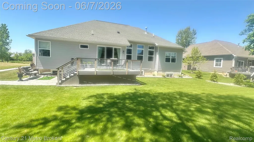16437 Sleepy Hollow Drive Fenton Charter Township MI 48430