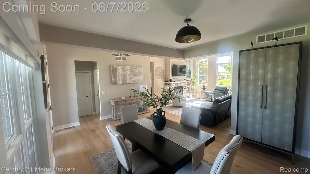 16437 Sleepy Hollow Drive Fenton Charter Township MI 48430