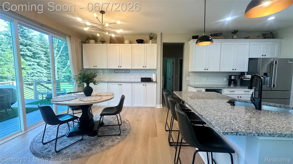 16437 Sleepy Hollow Drive Fenton Charter Township MI 48430
