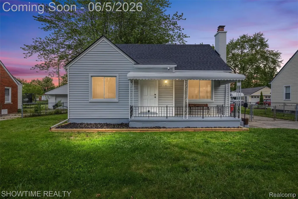 23101 Shakespeare Avenue Eastpointe City MI 48021