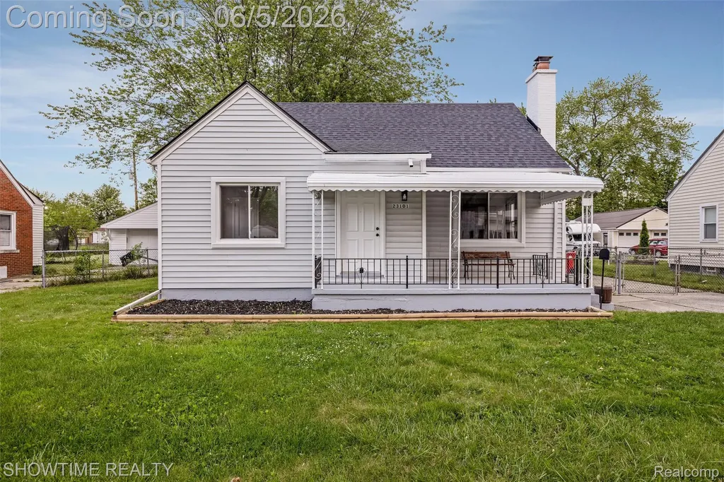 23101 Shakespeare Avenue Eastpointe City MI 48021