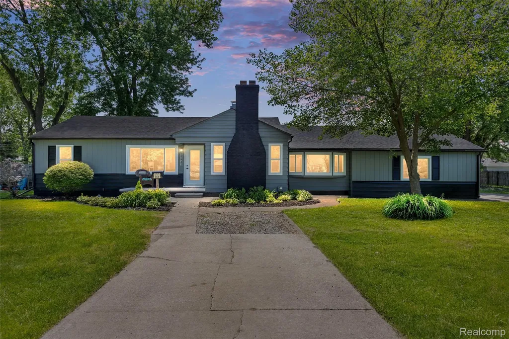 32443 Florence Street Garden City City MI 48135