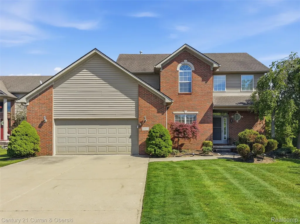 23537 Crescent Ridge Drive Huron Charter Township MI 48164