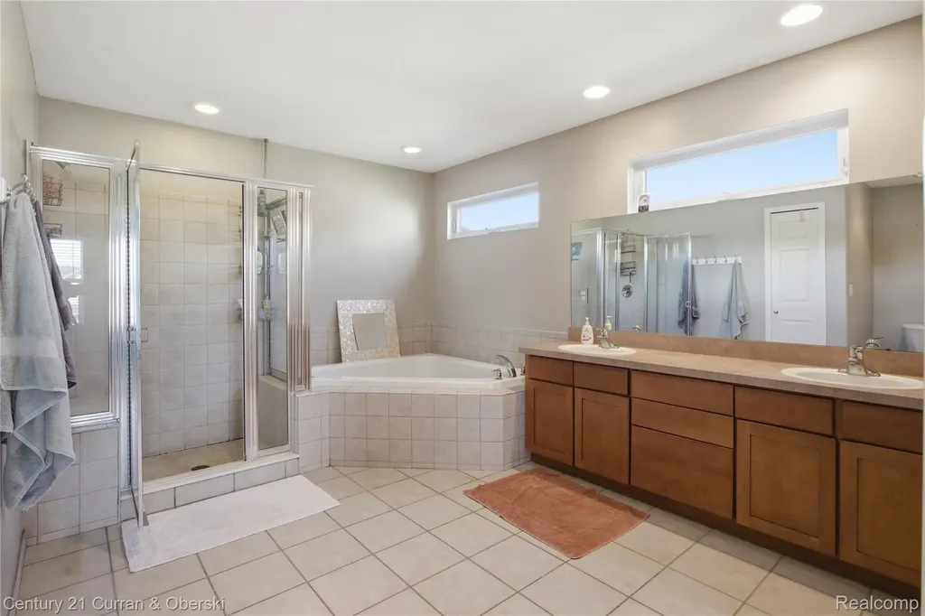 23537 Crescent Ridge Drive Huron Charter Township MI 48164