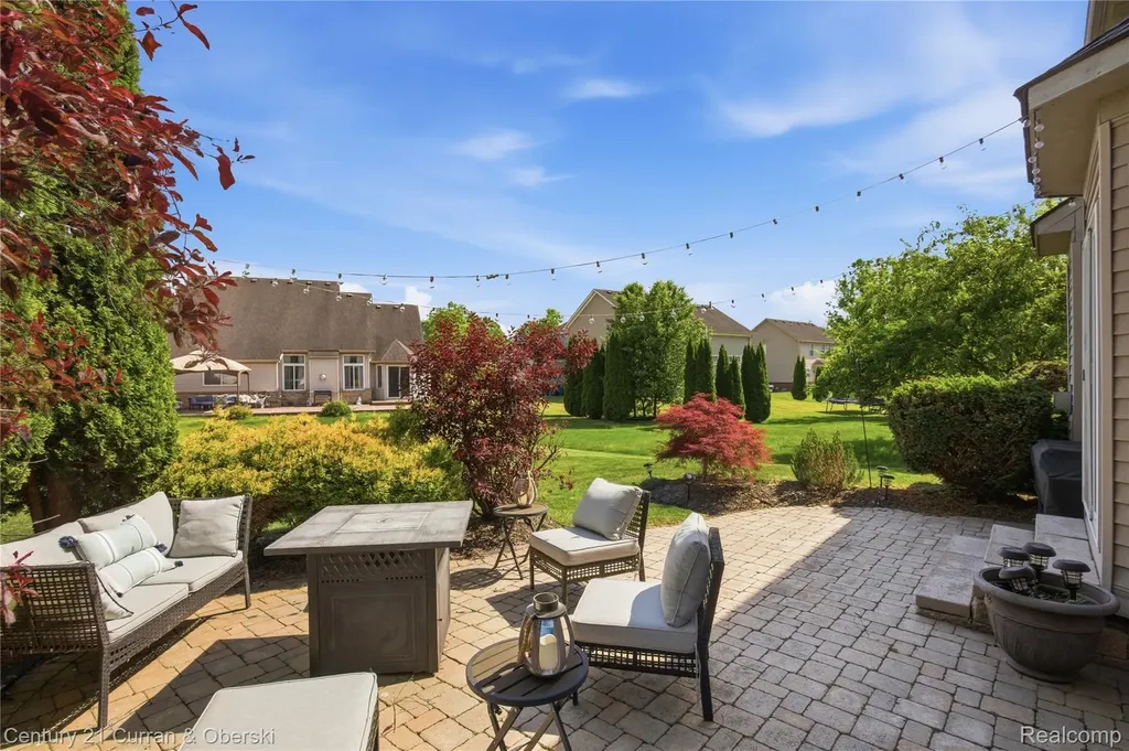 23537 Crescent Ridge Drive Huron Charter Township MI 48164