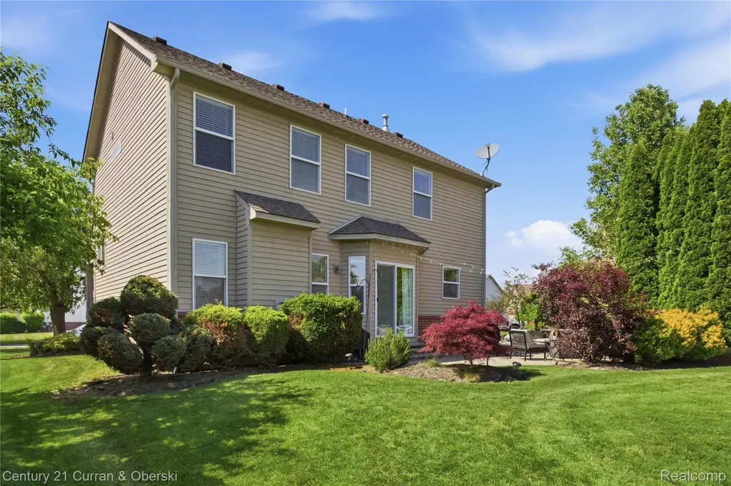 23537 Crescent Ridge Drive Huron Charter Township MI 48164