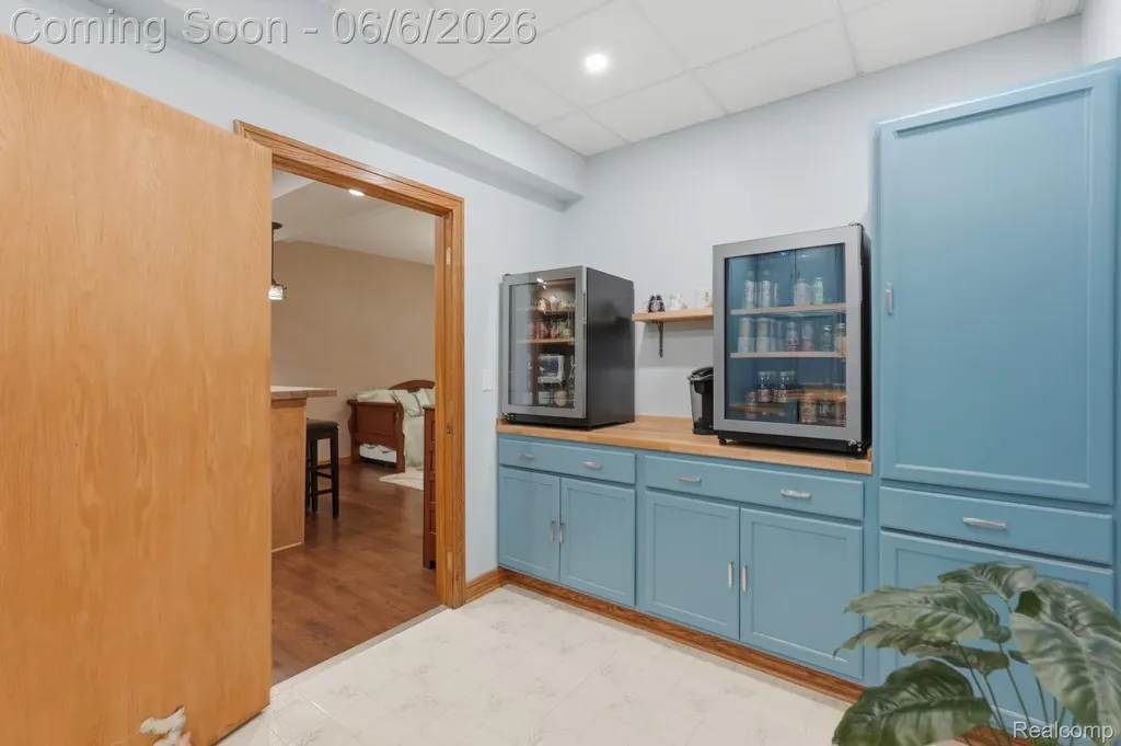 356 Avanti Lane Highland Charter Township MI 48357