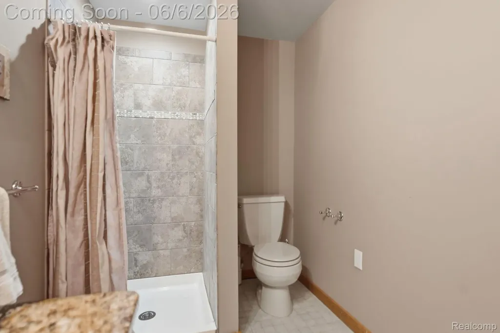 356 Avanti Lane Highland Charter Township MI 48357