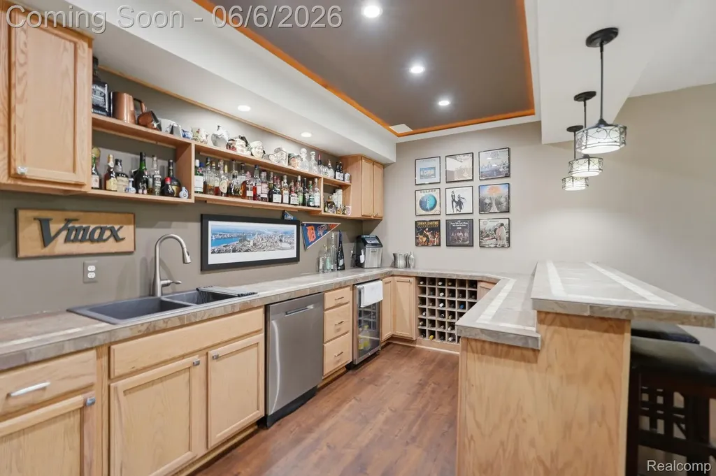 356 Avanti Lane Highland Charter Township MI 48357