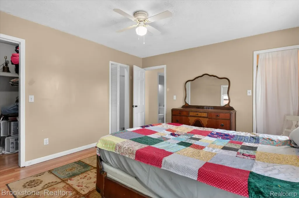 9455 Andersonville Road Springfield Charter Township MI 48346