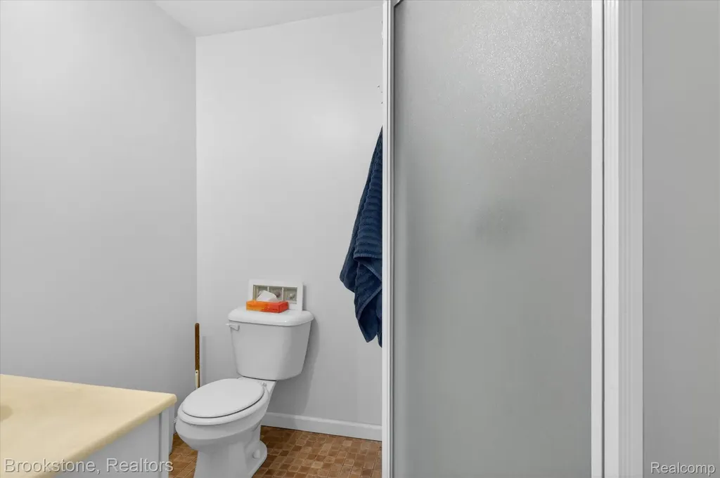 9455 Andersonville Road Springfield Charter Township MI 48346