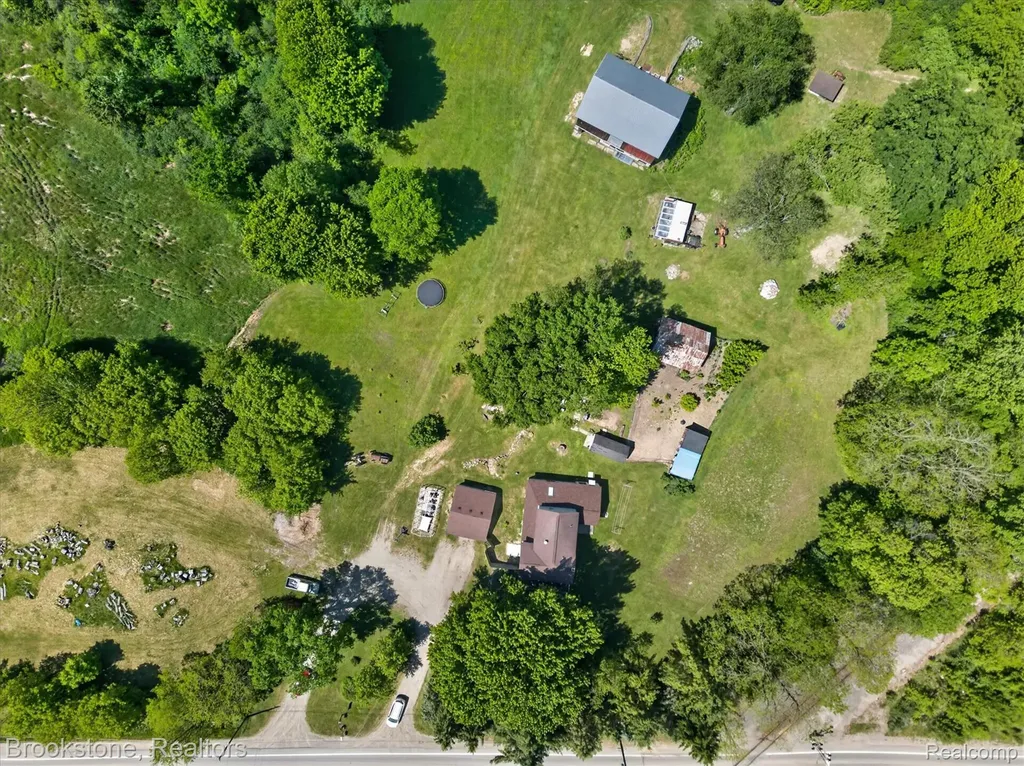 9455 Andersonville Road Springfield Charter Township MI 48346