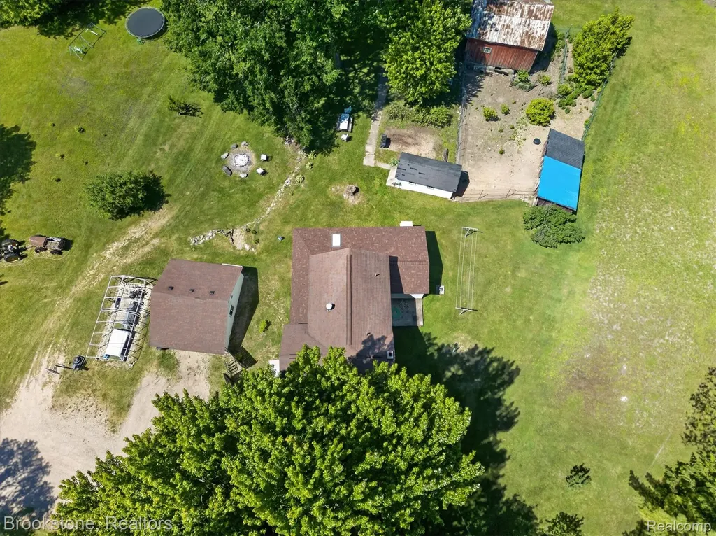 9455 Andersonville Road Springfield Charter Township MI 48346