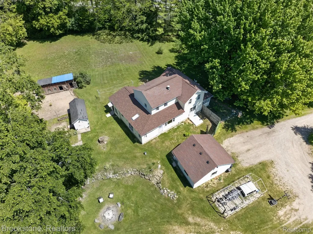 9455 Andersonville Road Springfield Charter Township MI 48346