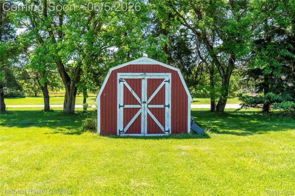 7191 Nicholson Road Conway Township MI 48836