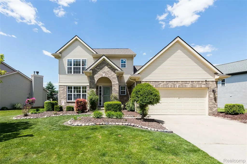 3145 Stillriver Drive Genoa Township MI 48843
