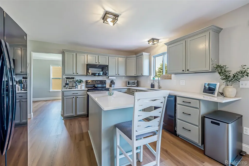 3145 Stillriver Drive Genoa Township MI 48843