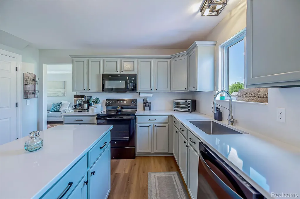 3145 Stillriver Drive Genoa Township MI 48843