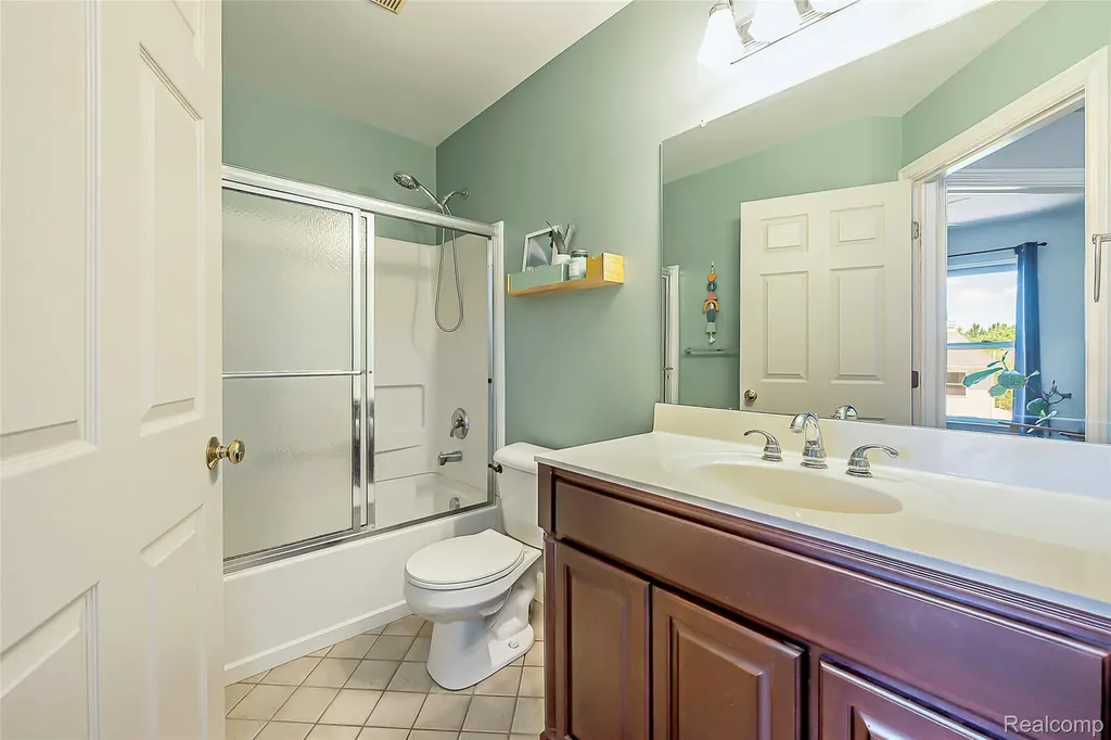 3145 Stillriver Drive Genoa Township MI 48843