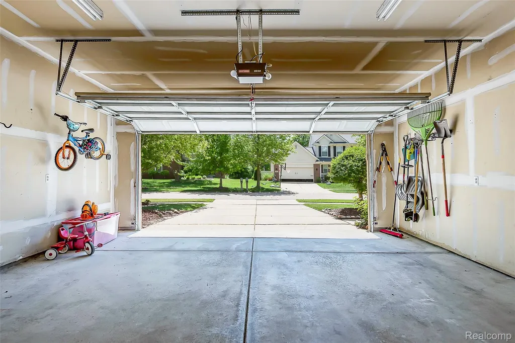3145 Stillriver Drive Genoa Township MI 48843