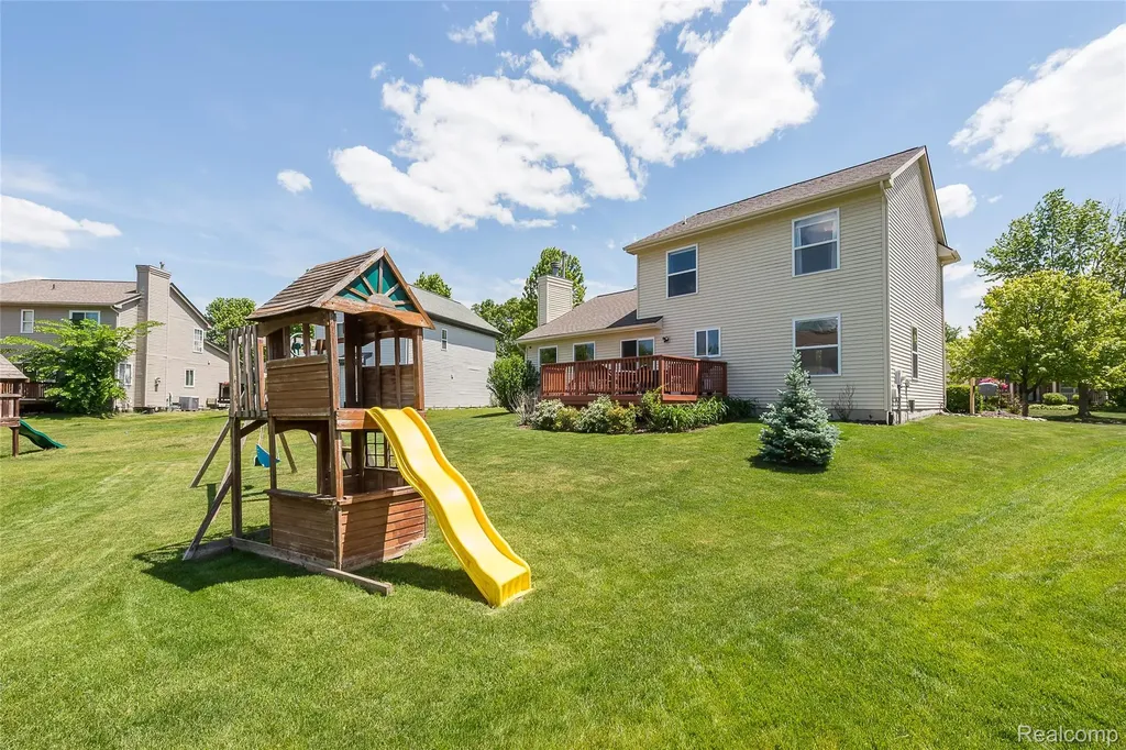 3145 Stillriver Drive Genoa Township MI 48843
