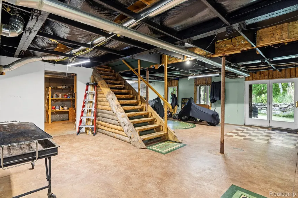 8460 Fish Lake Road Holly Township MI 48442