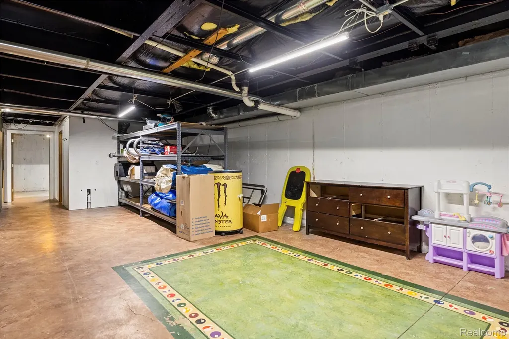 8460 Fish Lake Road Holly Township MI 48442