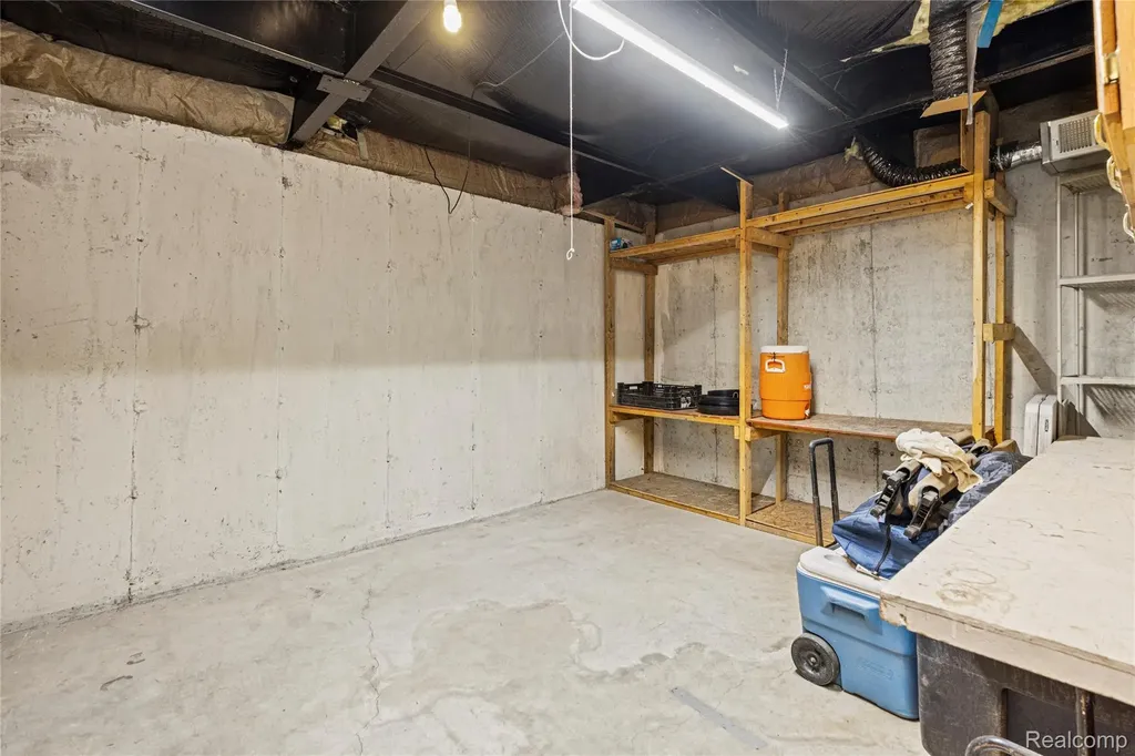 8460 Fish Lake Road Holly Township MI 48442
