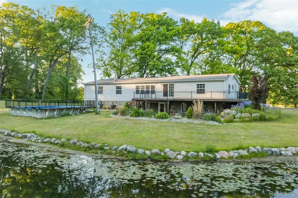 8460 Fish Lake Road Holly Township MI 48442