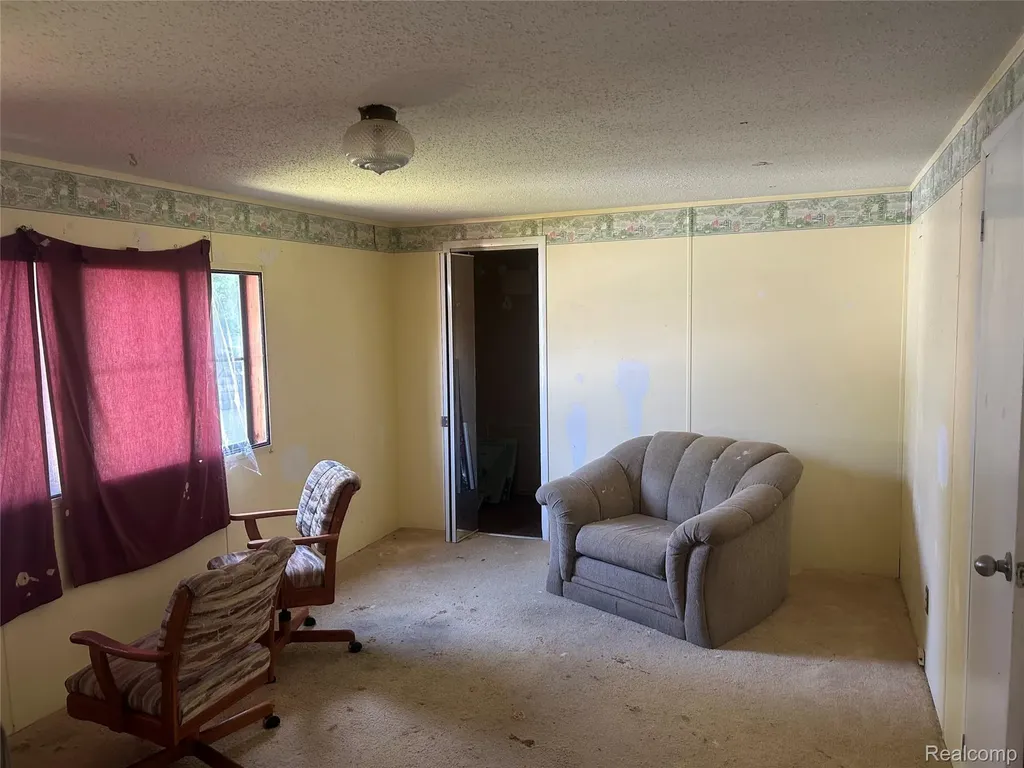 351 N. Squirrel Road Auburn Hills City MI 48326
