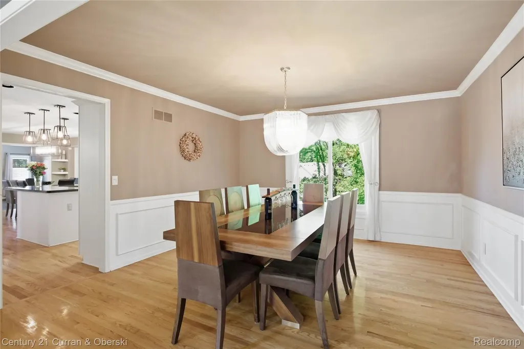 4876 Justin Lane West Bloomfield Charter Township MI 48322