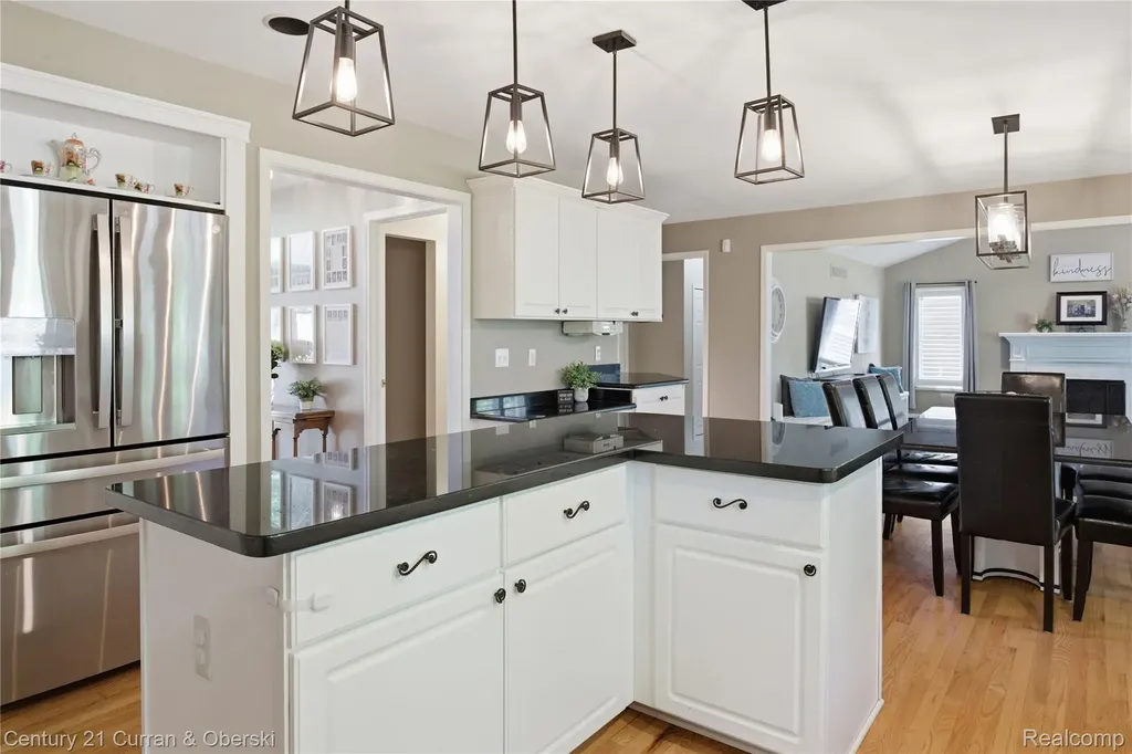 4876 Justin Lane West Bloomfield Charter Township MI 48322
