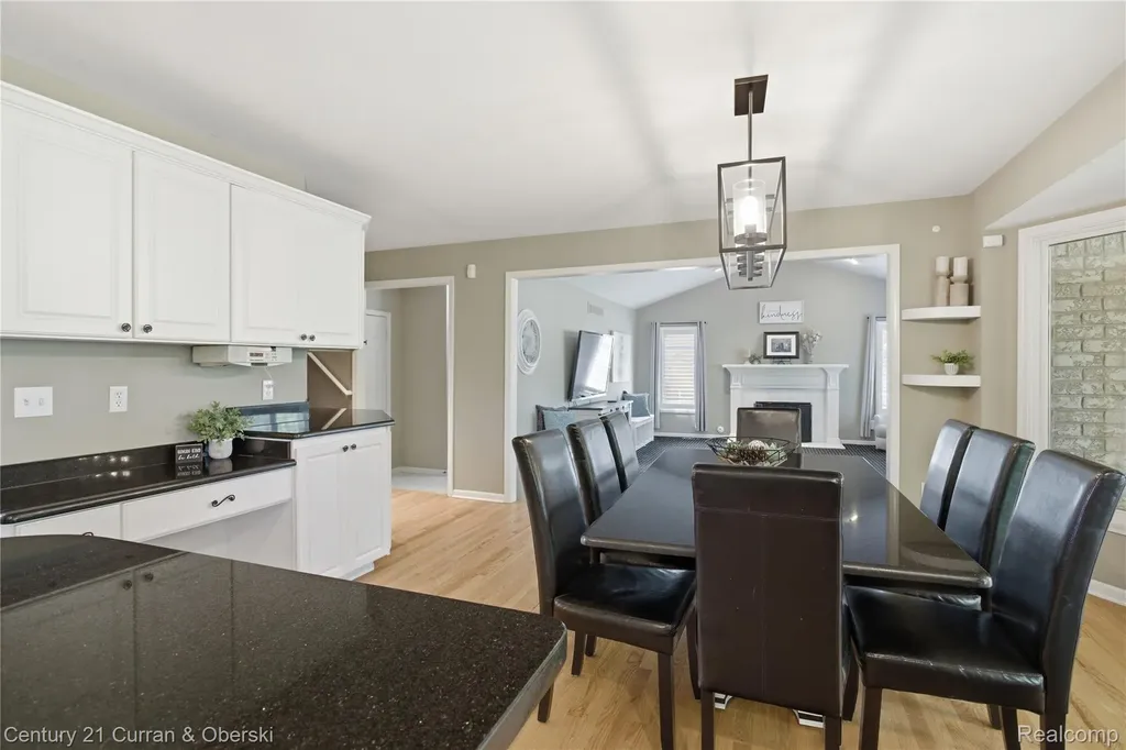 4876 Justin Lane West Bloomfield Charter Township MI 48322