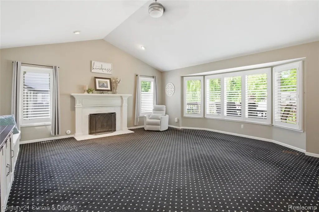 4876 Justin Lane West Bloomfield Charter Township MI 48322