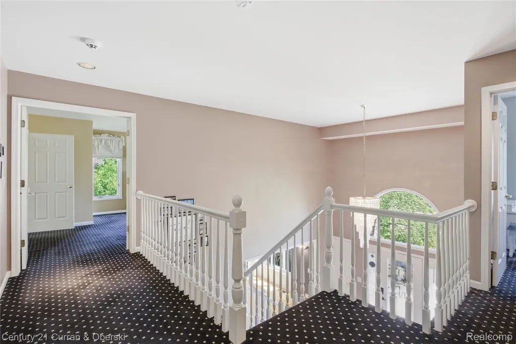 4876 Justin Lane West Bloomfield Charter Township MI 48322