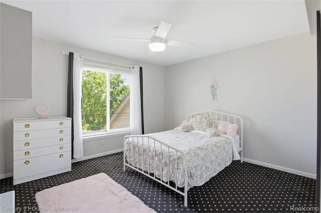 4876 Justin Lane West Bloomfield Charter Township MI 48322