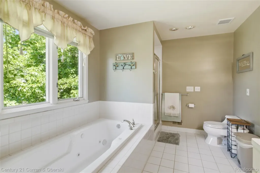 4876 Justin Lane West Bloomfield Charter Township MI 48322