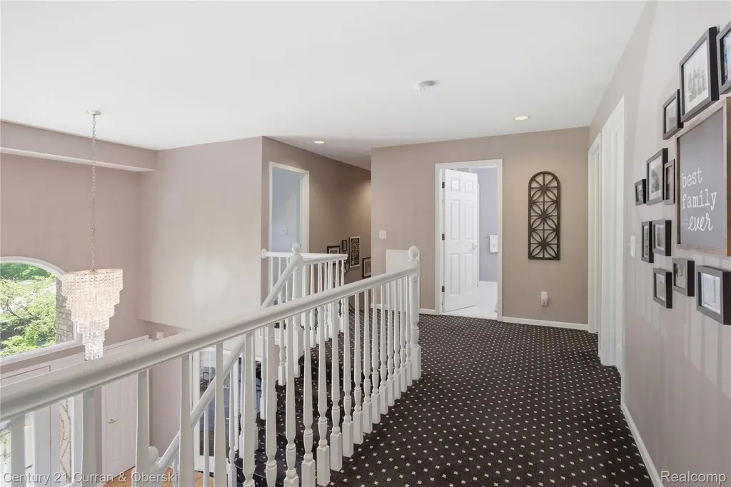 4876 Justin Lane West Bloomfield Charter Township MI 48322