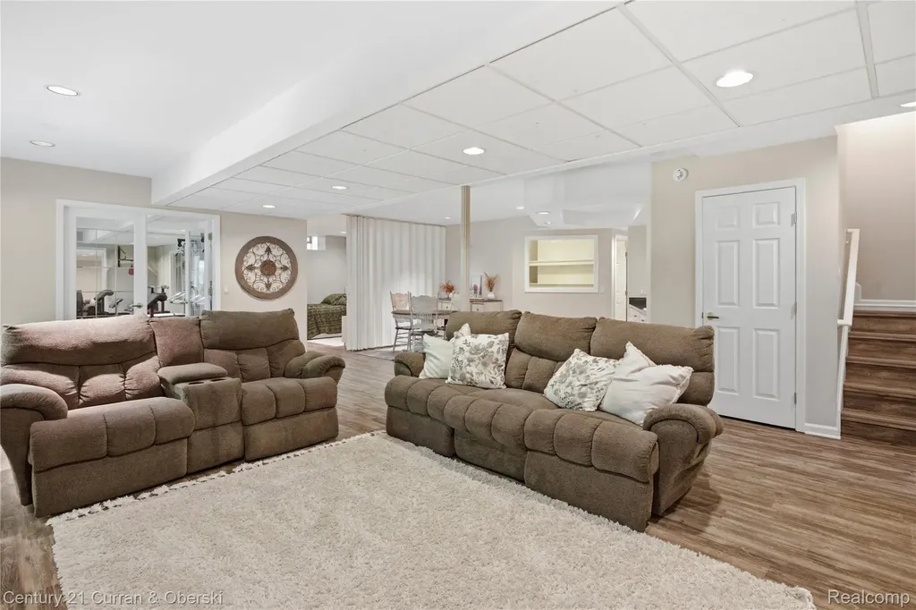 4876 Justin Lane West Bloomfield Charter Township MI 48322