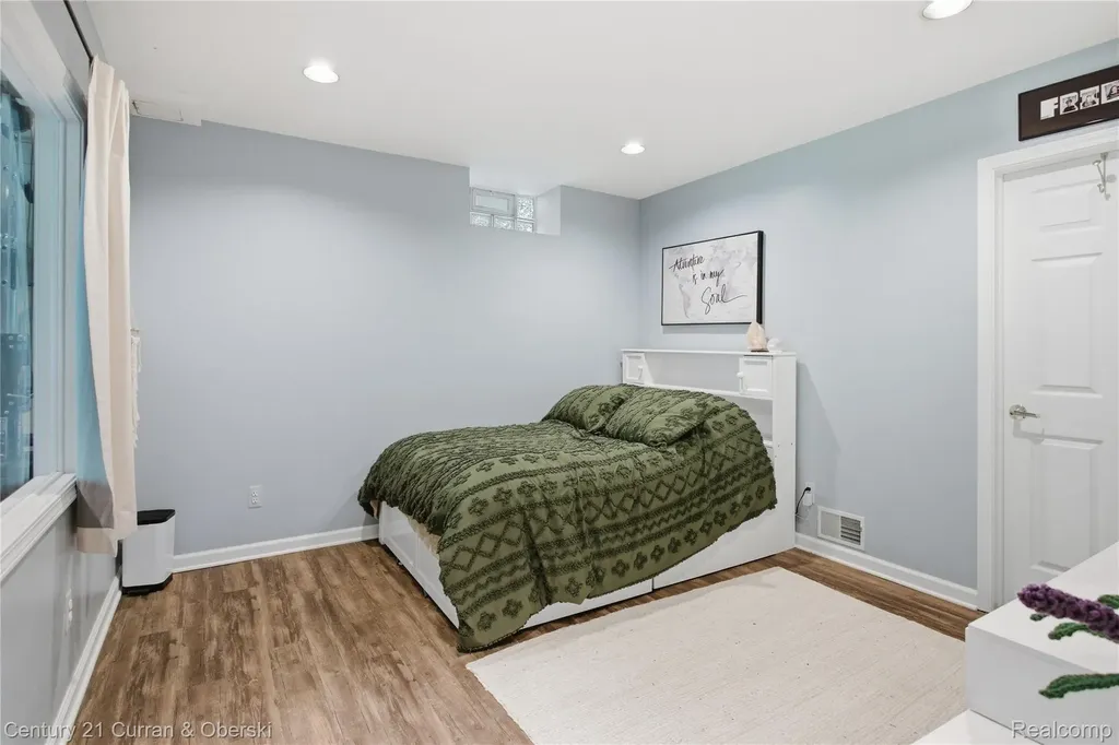 4876 Justin Lane West Bloomfield Charter Township MI 48322