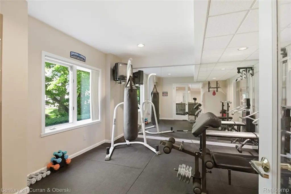 4876 Justin Lane West Bloomfield Charter Township MI 48322