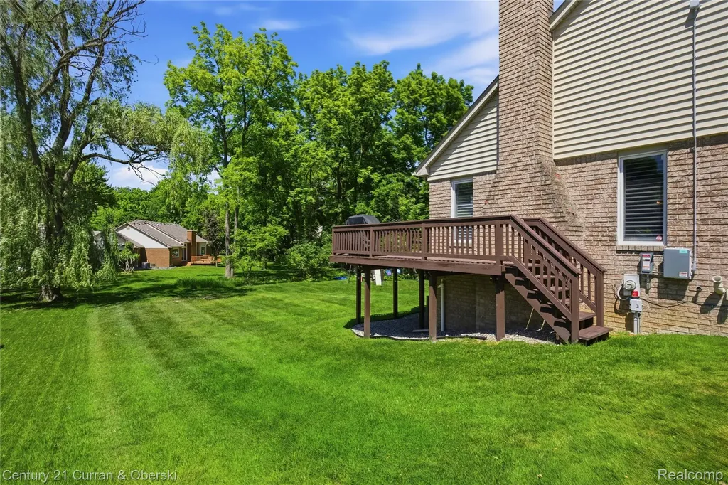 4876 Justin Lane West Bloomfield Charter Township MI 48322