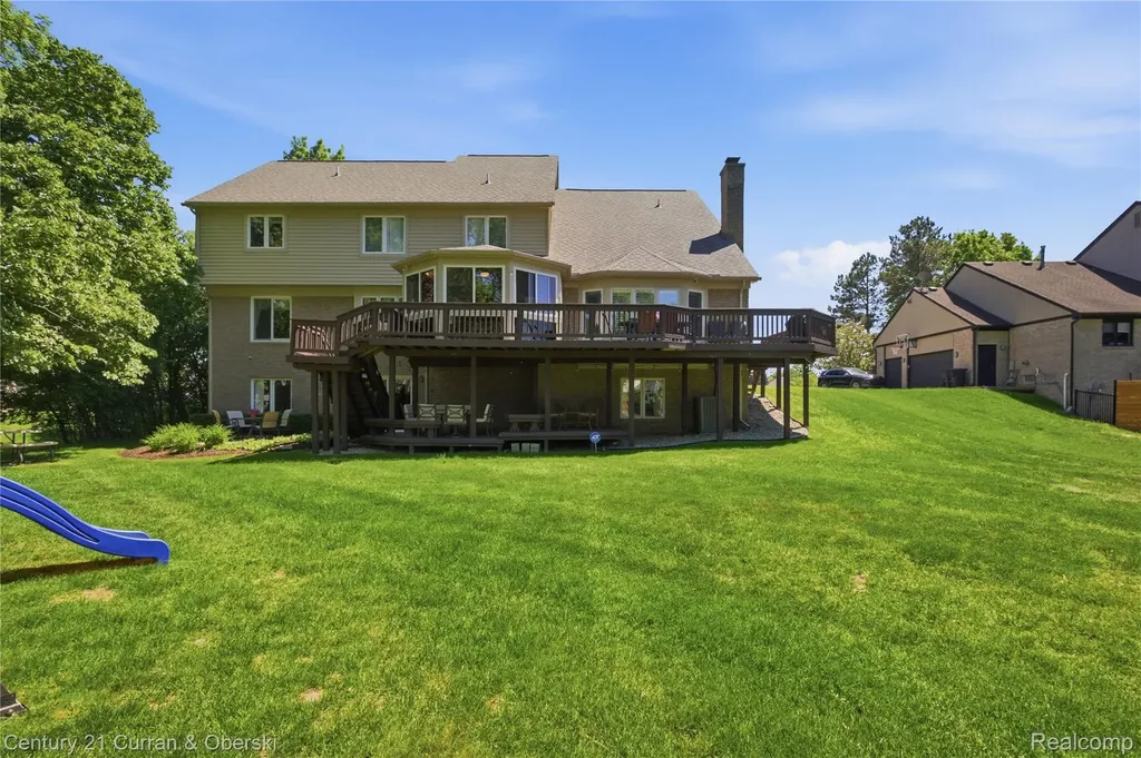 4876 Justin Lane West Bloomfield Charter Township MI 48322