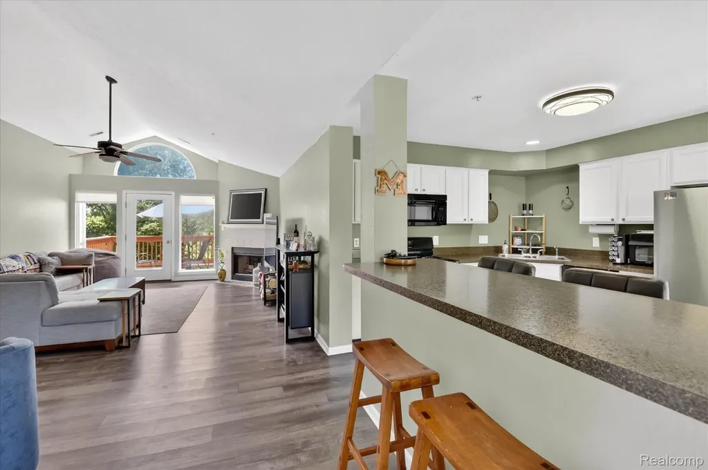 1641 Coburn Drive Ann Arbor City MI 48108